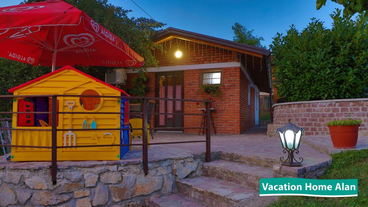 Vacation Home Alan 2 Kulen Vakuf Exterior foto