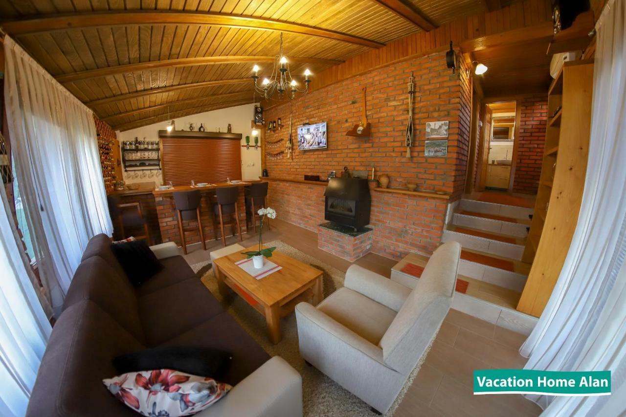 Vacation Home Alan 2 Kulen Vakuf Exterior foto